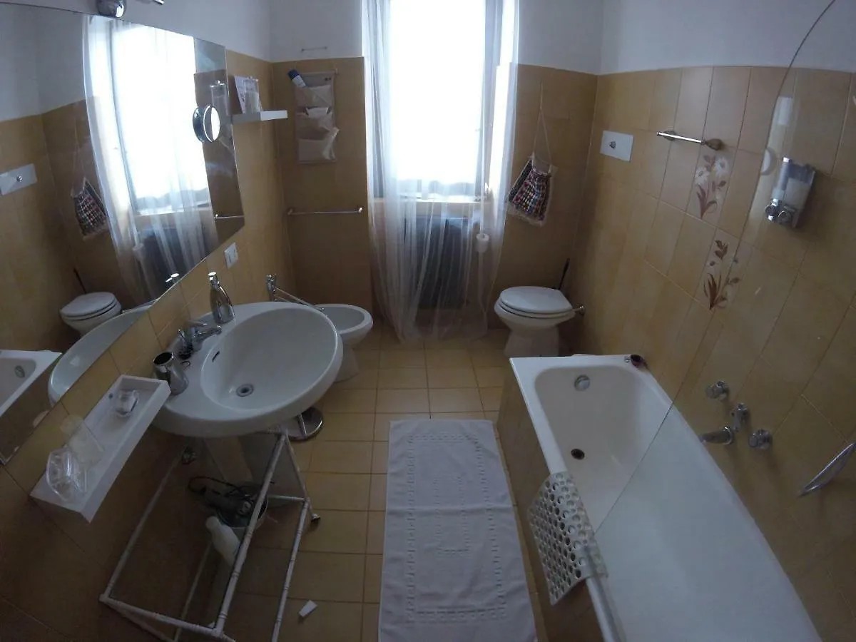 Affittacamere Casa di Loretta Hotel Parabiago